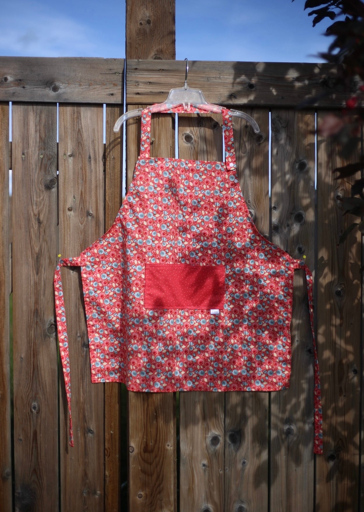 Apron - Roses