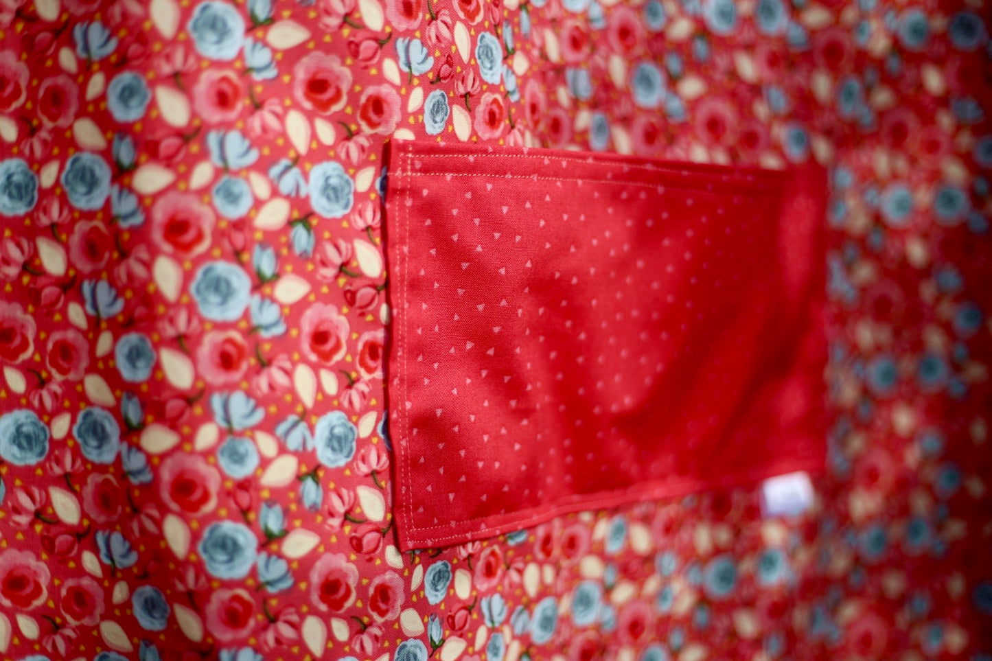 Apron - Roses